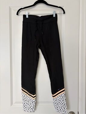 Women’s White Fox Active x Sarah’s Day Black Leggings
